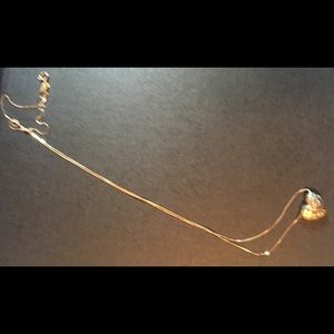 Gold puffy heart necklace 💕